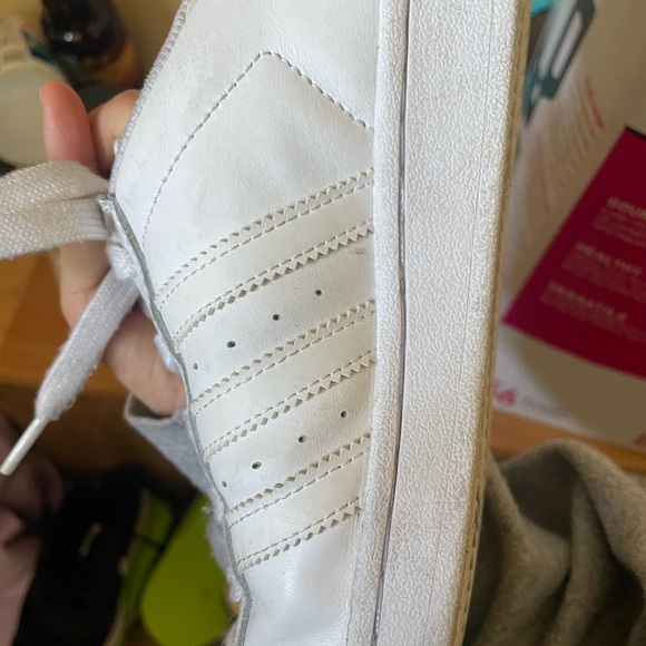 Adidas super Stars - Picture 2 of 6